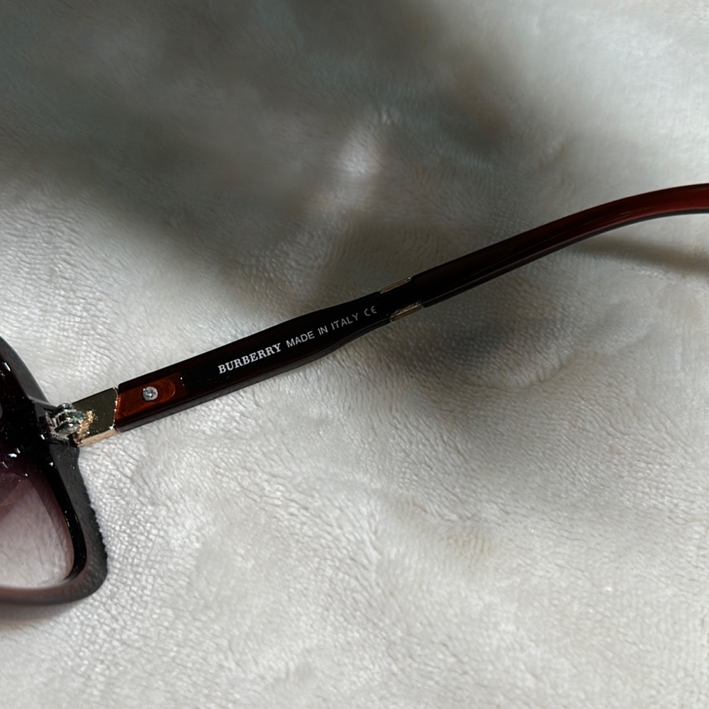 Burberry Brown Oversized Shield Sunglasses no case or dust bag - Picture 3 of 3